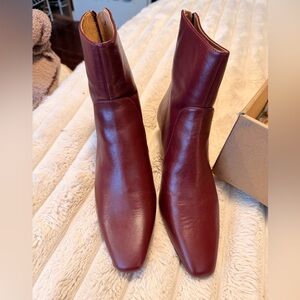 MADEWELL THE DIMES KITTEN -HEEL BOOT IN CRINKLE PATENT SIZE 8